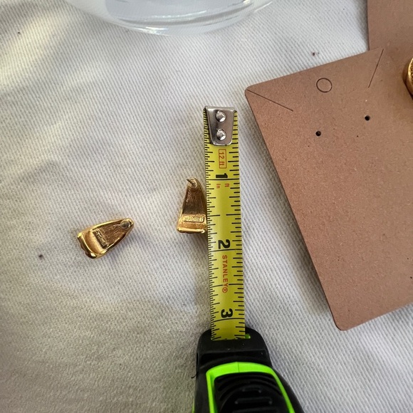 2 Pair of Vintage Monet Gold tone Pierced earrings - Picture 6 of 11